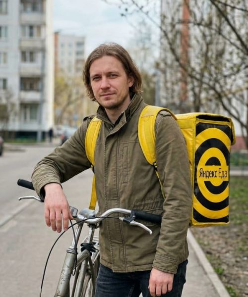 Сергей велокурьер Яндекс Еды в Королёве
